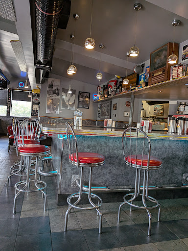 Photo of Dog N Suds Restaurant - 1172 Broadway Ave S, Williams Lake, BC V2G 1A2
